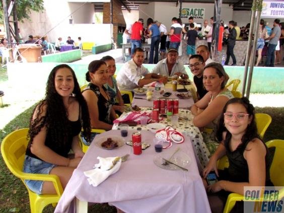 Público recorde compareceu na Feijoada da APAE de Colíder. (Fotos)