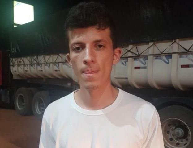 Homem é preso em ônibus transportando drogas para a cidade de Guarantã do Norte (Fotos)