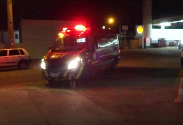 Família em Colíder capota carro em acidente no PA Veraneio e são socorridos pelos Bombeiros.