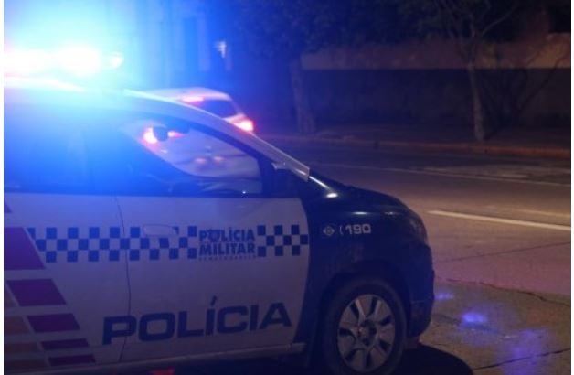 Jovem é assassinado a tiros dentro de casa em Nobres