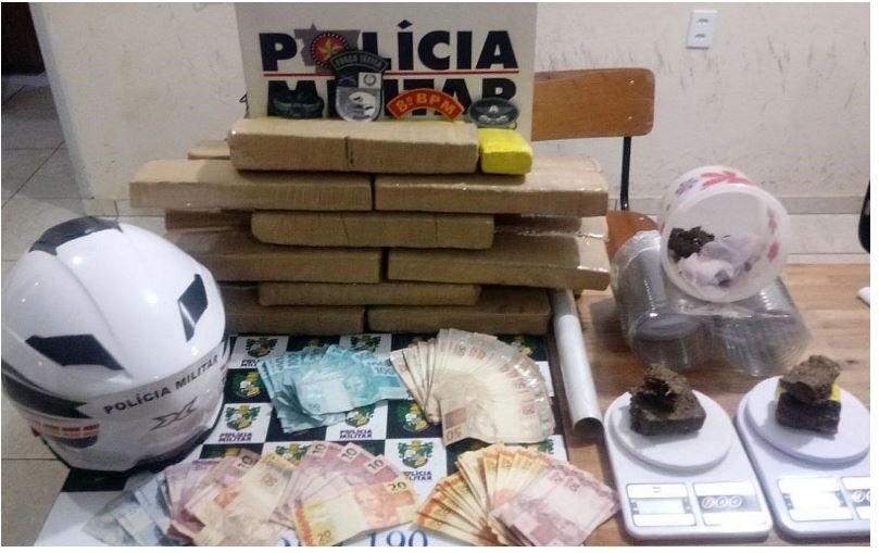 Policiais Militar prendem suspeitos com 18 tabletes de maconha