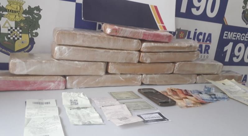 12 tabletes de drogas são apreendidos em Peixoto de Azevedo-MT