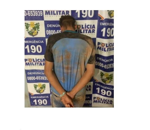 Homem ameaça matar e beber sangue de padrasto em MT