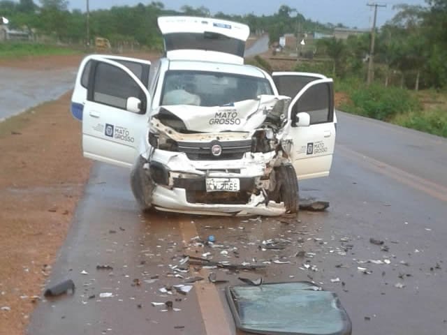 Agentes de Transito de Colíder atendem acidente com quatro vitimas em frente a AMBEV.(Fotos)