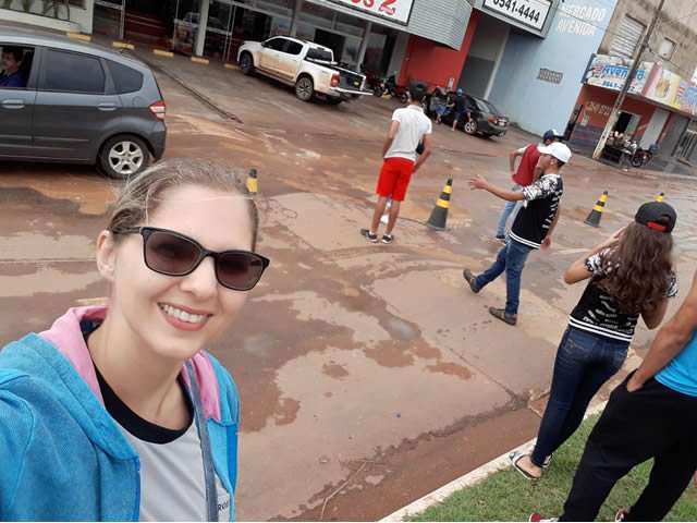 Alunos da Escola Estadual Palmital de Colíder agradecem pela colaboração aos formandos. (Fotos)