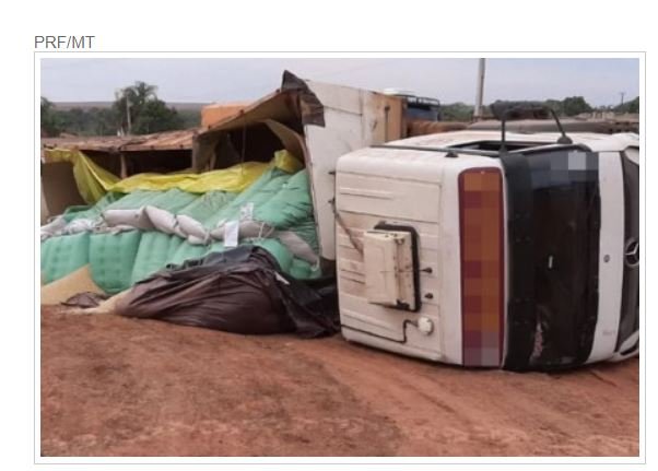 Motorista bêbado tomba carreta carregada e é preso pela PRF