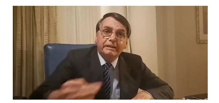 Após matéria sobre Marielle, Bolsonaro faz live e ameaça concessão da Globo