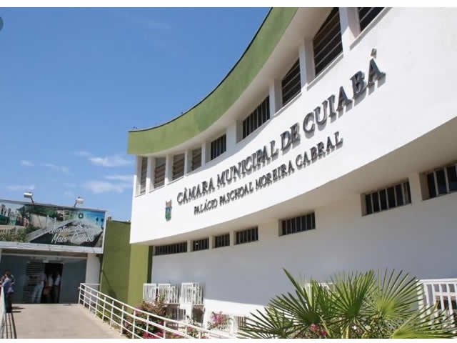 Ex-servidora acusa vereador de se masturbar em sua frente