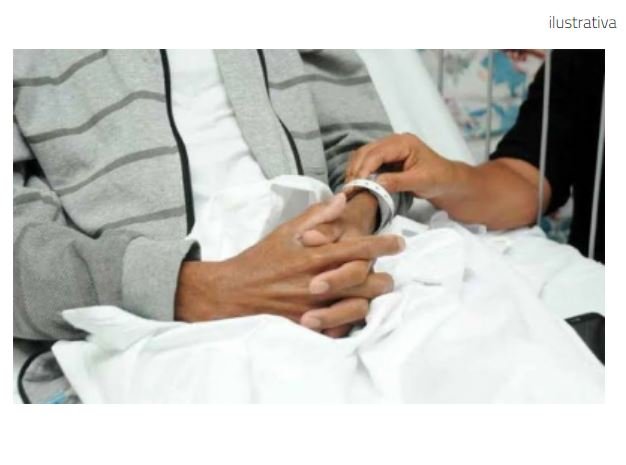 Esposa e amante de paciente brigam em hospital em MT