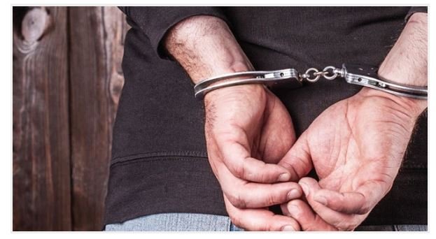 PM em Colíder fecha boca de fumo e prende jovem e preso por trafico de drogas.