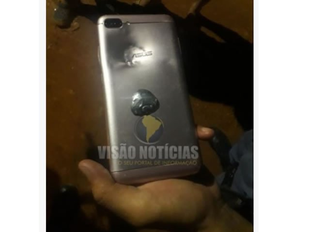Celular pode ter salvo vida de rapaz