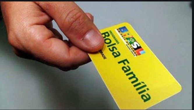 Pagamento do 13º do Bolsa Família está garantido, diz porta-voz