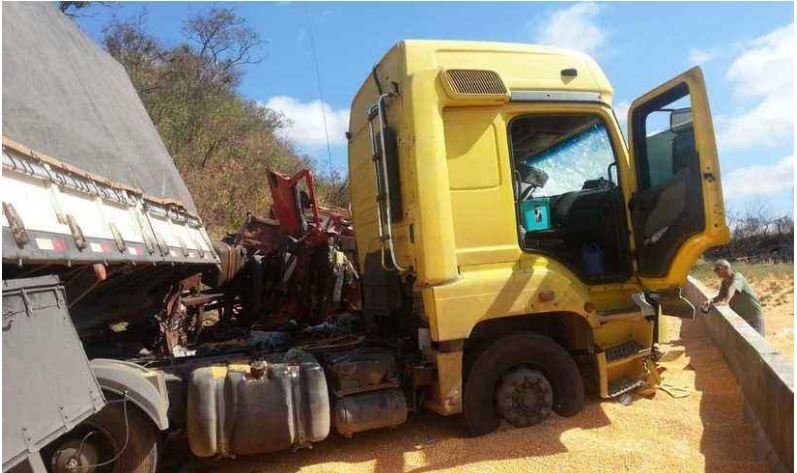 Caminhoneiro flagra momento impressionante de acidente com morte na Serra de Luz (Vídeos)