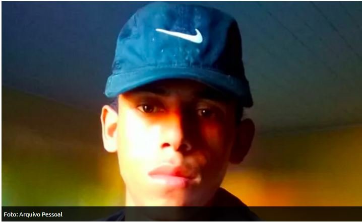 Jovem morre ao ser eletrocutado enquanto cortava grama no quintal