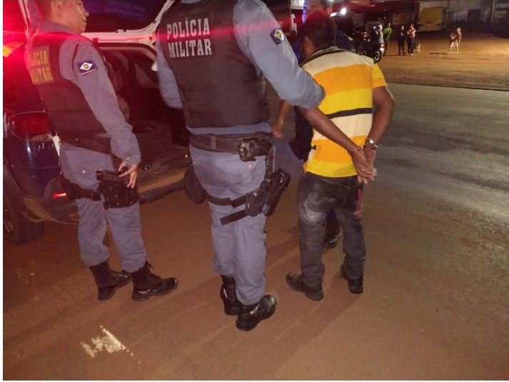 Em Colíder homem em visível estado de embriagues sofre acidente recusa atendimento e parte para violência. (Vídeo)