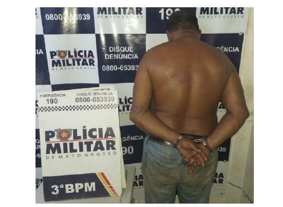 ESTUPRO DE VULNERÁVEL: Suspeito é preso após ser flagrado aliciando criança que brincava em quintal