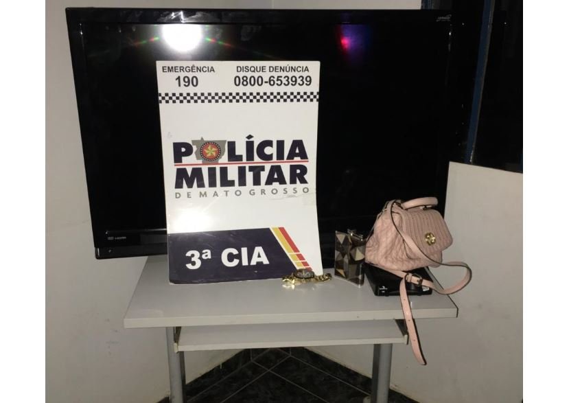 PM de Colíder recupera parte de produtos furtados em residência. (Fotos)