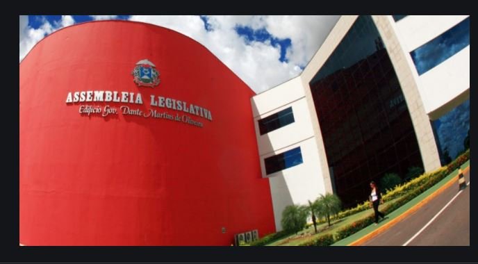 Ministério Público de MT questiona aumento concedido a deputados