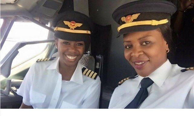 Pela primeira vez Boeing 737 é pilotado apenas por mulheres