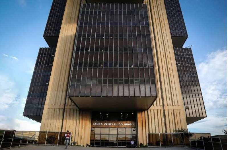 Copom deve reduzir taxa Selic para 4,5% ao ano nesta 4ª feira