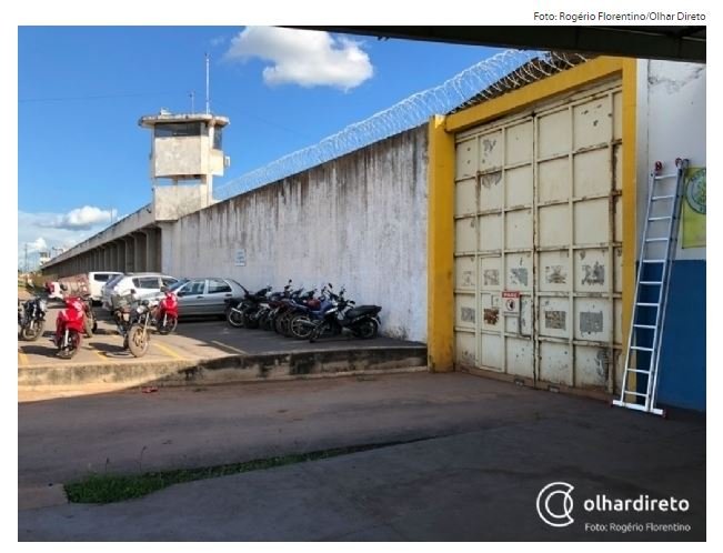 Advogada é detida ao tentar entrar com relógio inteligente e câmera espiã na PCE