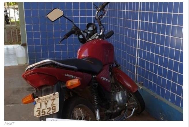 Homem em liberdade condicional acaba preso por ir ao Fórum em motocicleta roubada