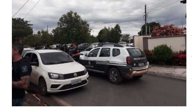 Ex-policial, vereador é preso em operação contra grupo de traficantes