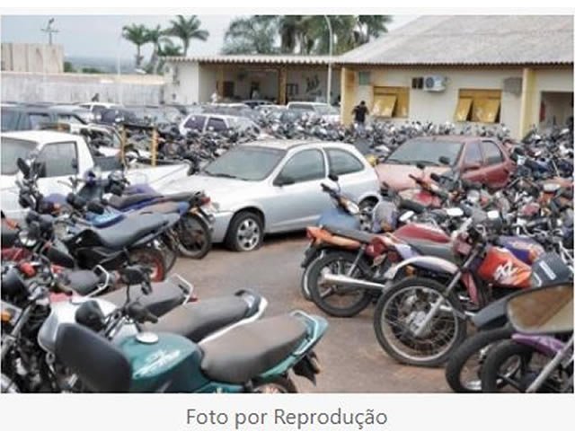 Lei determina leilão de veículos apreendidos após 4 meses no pátio