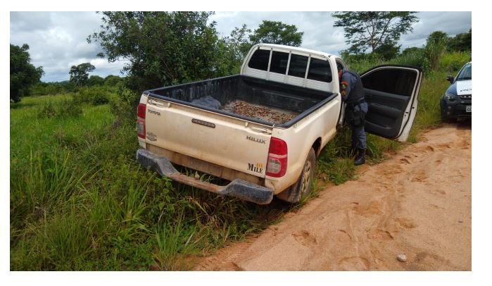Camioneta roubada em Guarantã acaba de ser localizada pela PM de Peixoto de Azevedo.