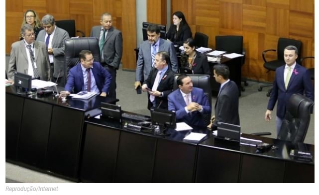 Líderes partidários negociam aumento de isenção para três salários mínimos