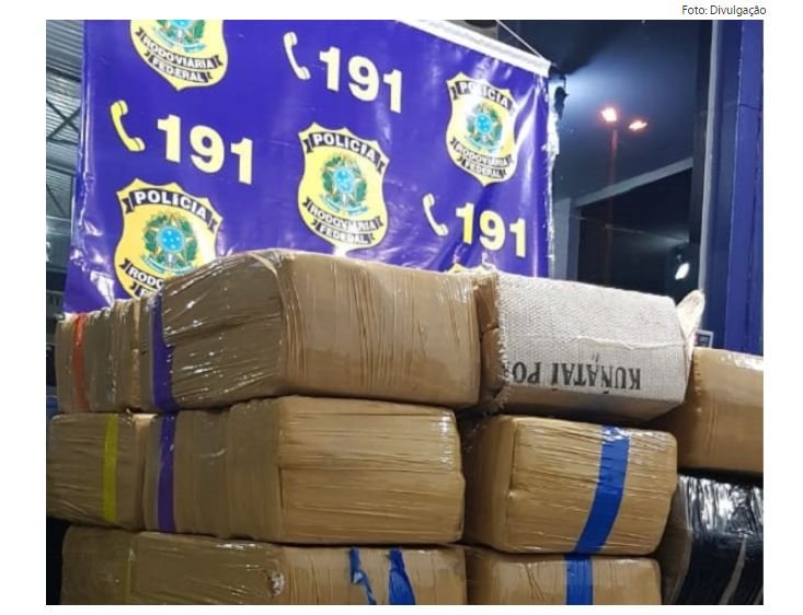 PRF faz abordagem em caminhão e localiza 536 kg de maconha