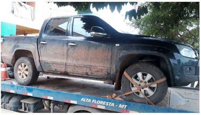 Caminhonete furtada em Carlinda é localizada em estrada vicinal de Alta Floresta