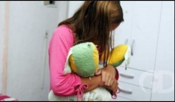 Mãe mantinha quarto para filha de 12 anos ser estuprada em casa