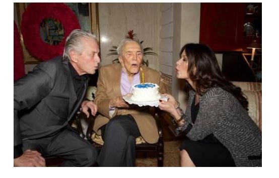Morre o ator Kirk Douglas, aos 103 anos
