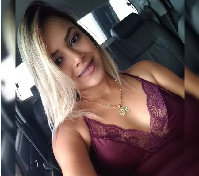 Jovem baleada na cabeça pelo ex-namorado acorda após ter morte cerebral decretada