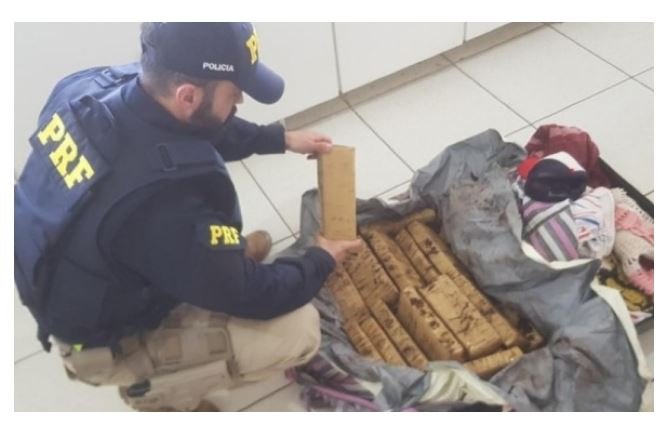 Polícia Rodoviária Federal apreende 22 kg de maconha que seguia para Alta Floresta