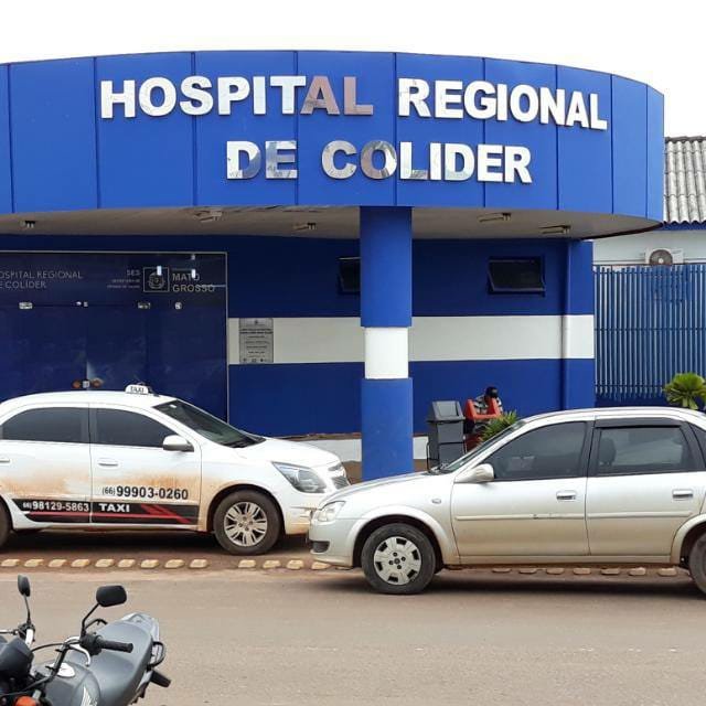 Ambulância de Matupá tomba em rodovia ao transportar paciente para hospital de Sinop