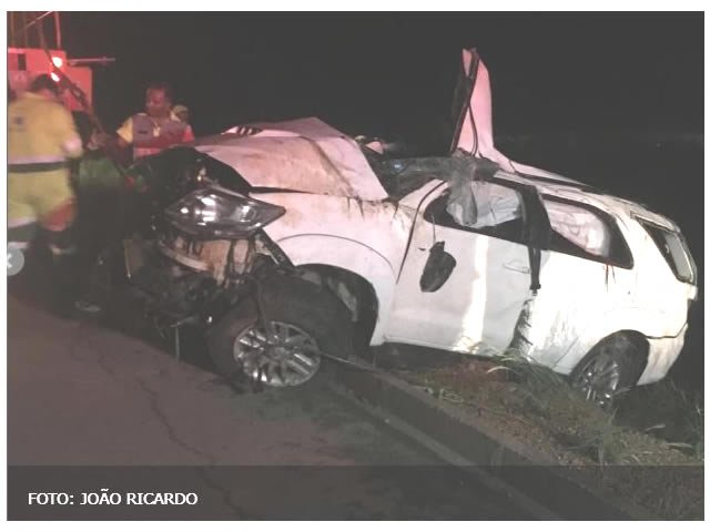 Uma pessoa morre e outra fica ferida em grave acidente entre Lucas do Rio Verde e Sorriso (Fotos)