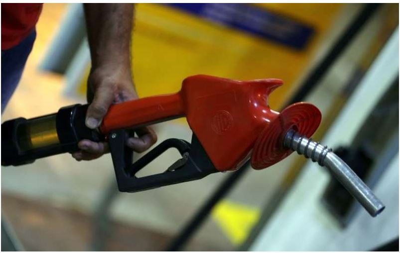 Gasolina da Petrobras vai a recorde nas refinarias; analista vê alta no diesel