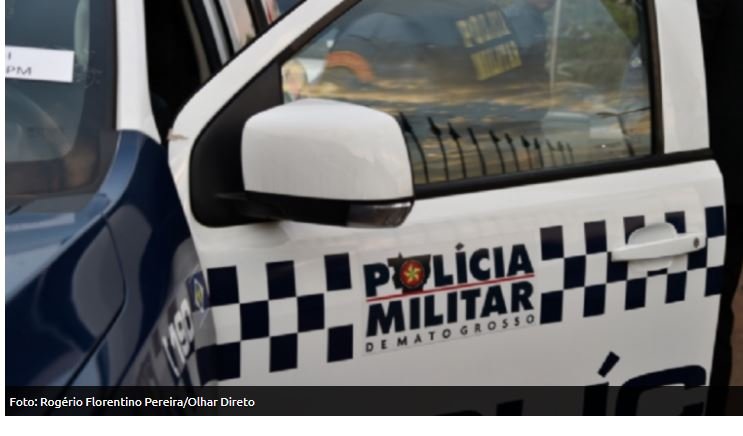 Mulher é agredida e tem pescoço cortado por quatro pessoas em posto de combustível