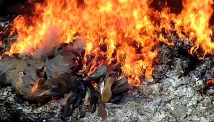 Mulher nega separação, queima roupas e ameaça de morte ex-marido
