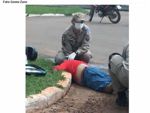 Grave acidente em Colíder envolvendo um idoso motociclista e um veiculo Corola. (Vídeo)
