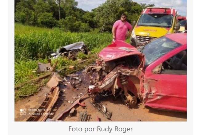 Bebê de um ano morre em acidente envolvendo dois carros e uma carreta em rodovia