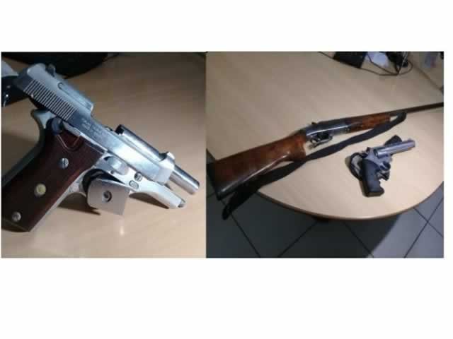 Dois são detidos com armas de fogo nessa madrugada