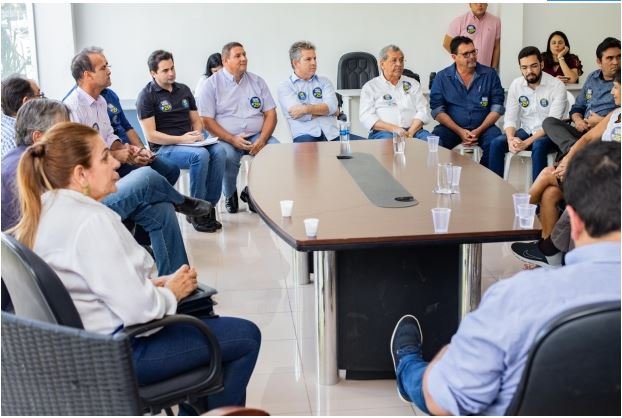 Prefeitos de coligação de Taques manifestam apoio a Mauro Mendes