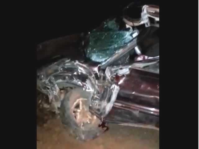 Homem faleceu preso as ferragens num acidente no trevo de Carlinda. (Fotos)