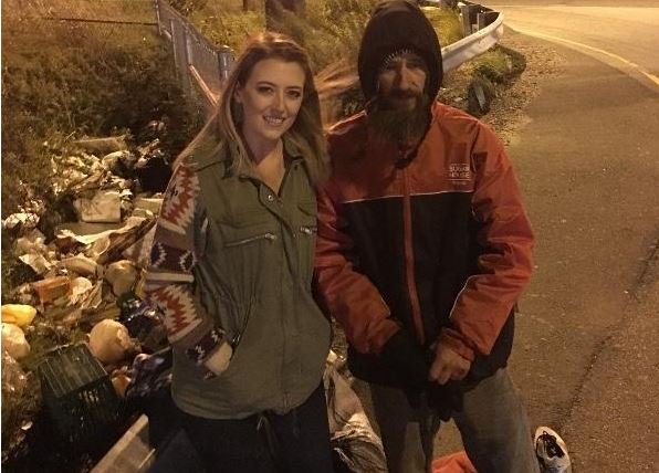 Morador de rua processa casal que arrecadou US$ 400 mil para ajudá-lo