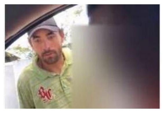Empresário finge dar dinheiro para dar tapa em morador de rua em MT; ASSISTA