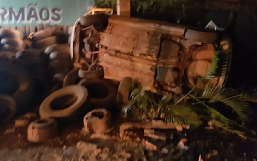 Bandido morre em troca de tiros com a PM em Cuiabá; 2 são presos (Fotos)