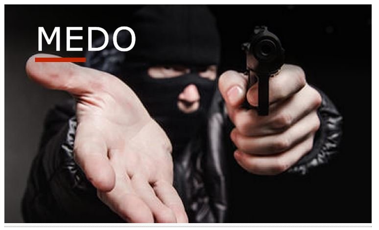 Dupla de bandidos no centro de Colíder rendem família e fazem o limpa!